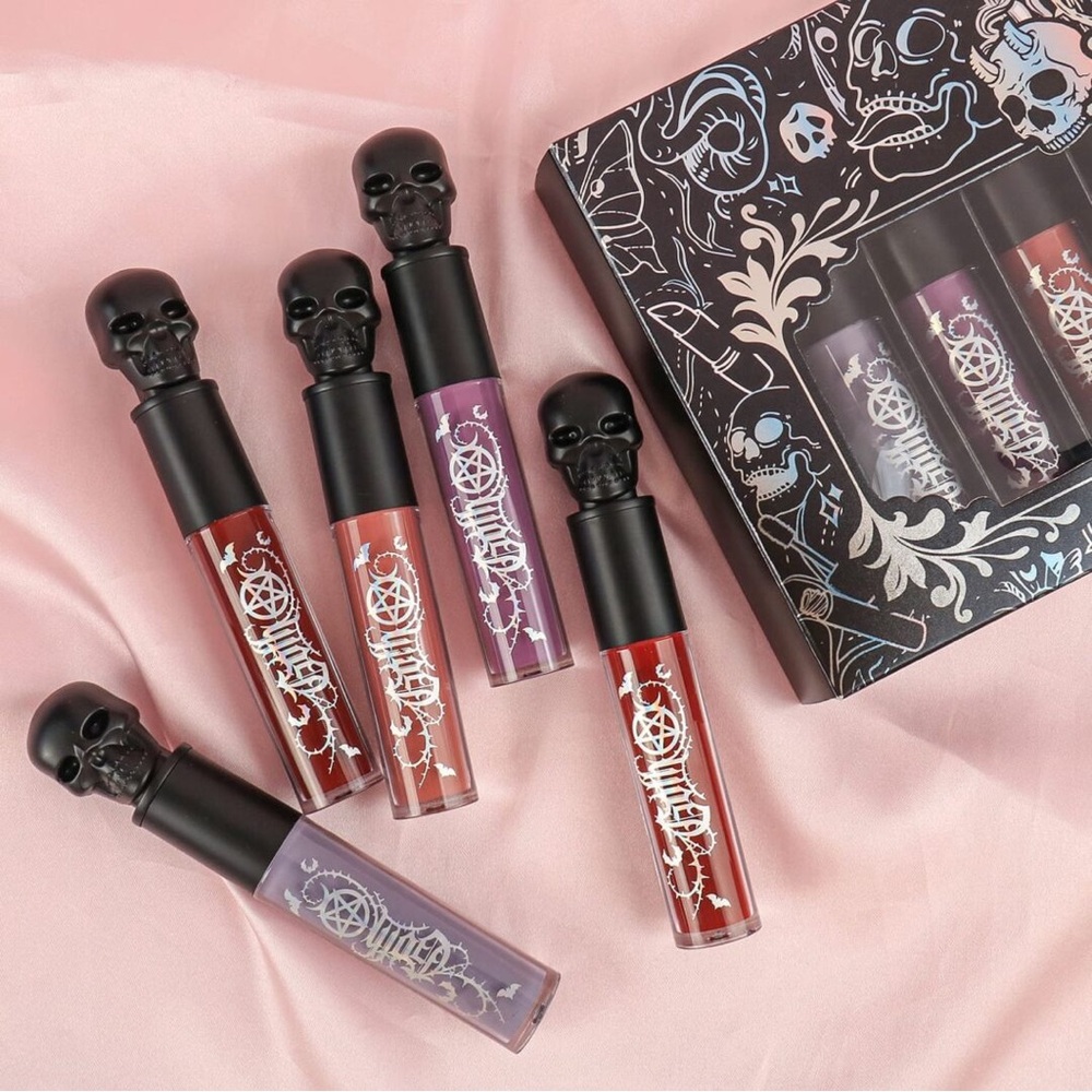 Goth Lipstick set